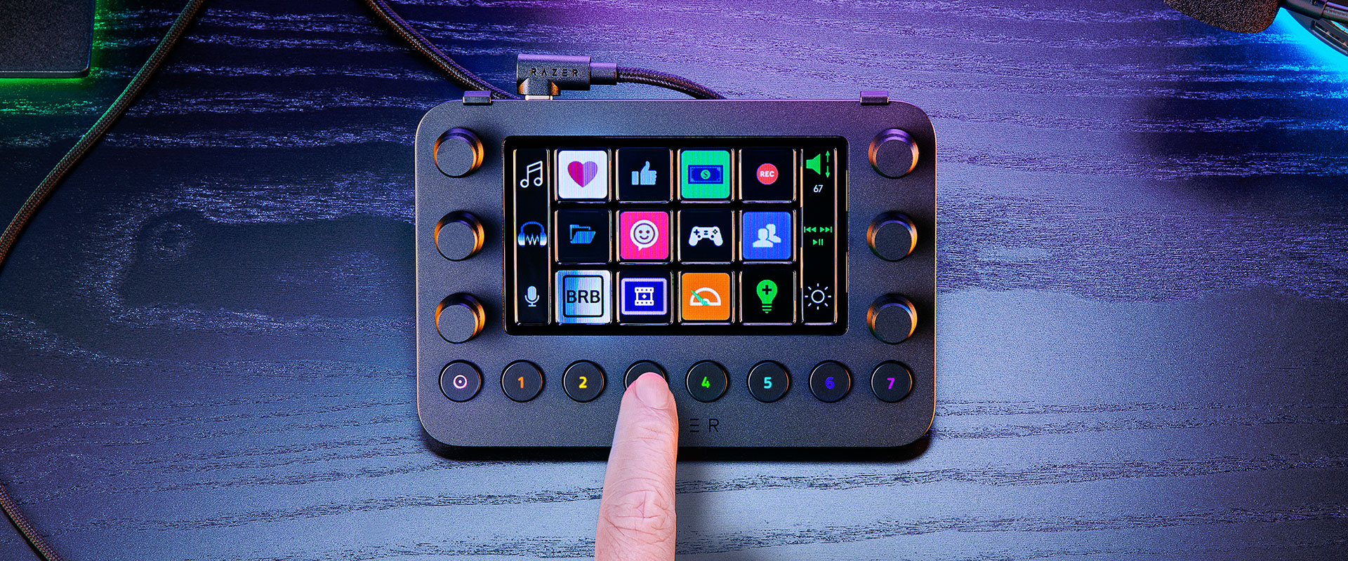 12 ta sensorli ekranli tugmachali noyob Razer Stream Controller taqdim etildi