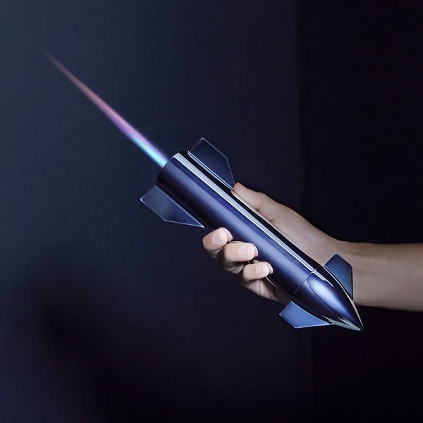 Gigant raketa o'rniga uchirildi: SpaceX Starship Torch qo'l burnerini taklif qiladi - 1: 200 masshtabdagi nusxasi