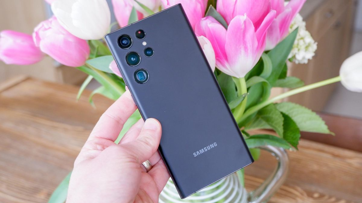 Foydalanuvchilar, shu jumladan Ilon Mask, oyni suratga olishda Samsung Galaxy S23 Ultra imkoniyatlaridan hayratda qolishdi