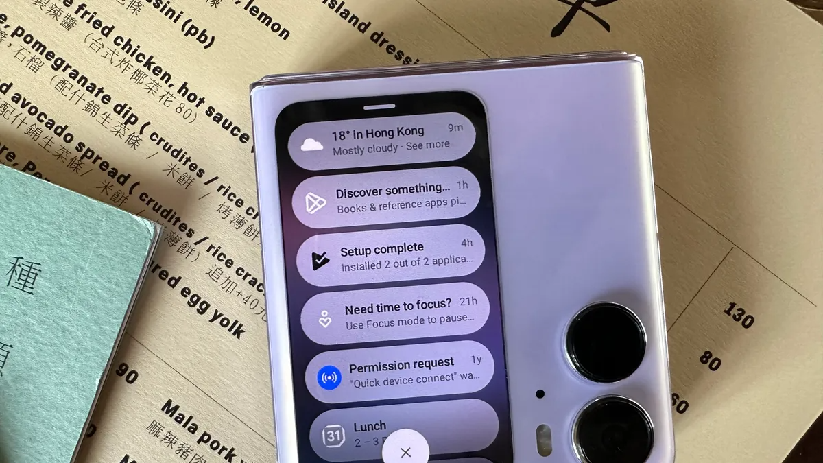 Samsung Galaxy Z Flip 5 birinchi sifatli rasmda namoyish etildi