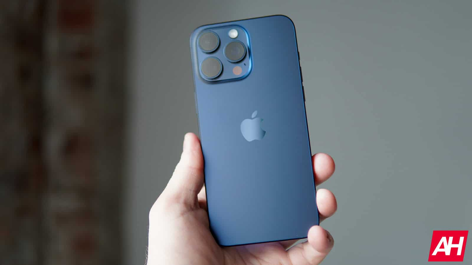 iPhone 15 dunyodagi hech bir raqobatchiga imkoniyat qoldirmagan. O‘tgan chorakda eng ko‘p sotilgan smartfonlar statistikasi e’lon qilindi