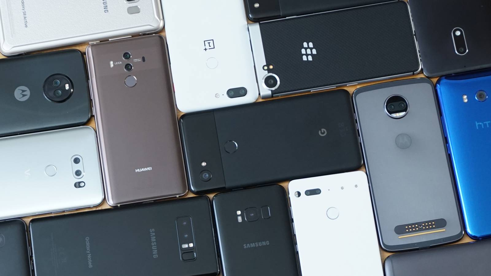 Amerikaliklar smartfonlarini tobora kamroq almashtirmoqda